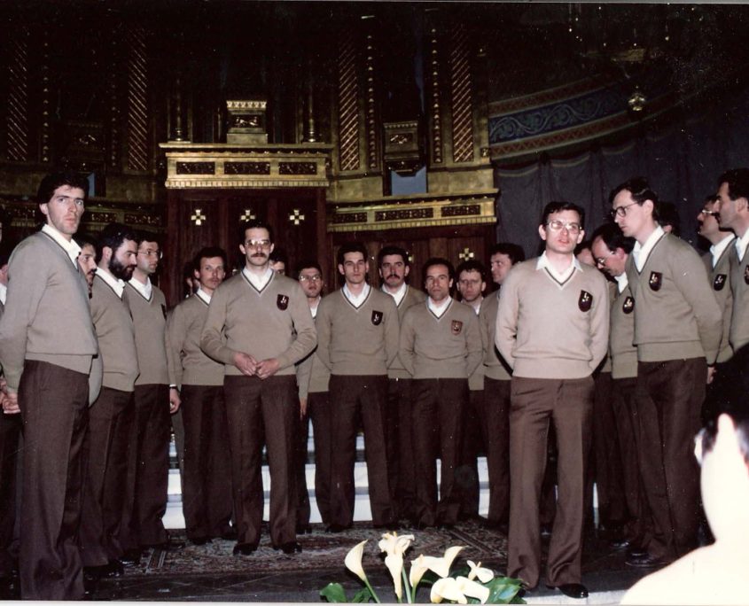 5 chiesa coro ravvicinato